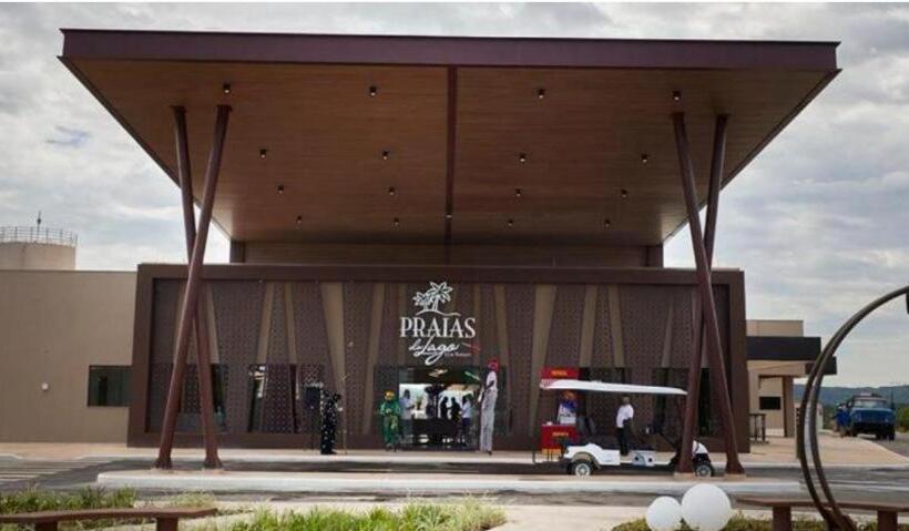 هتل Prive Praias Do Lago Eco Resort