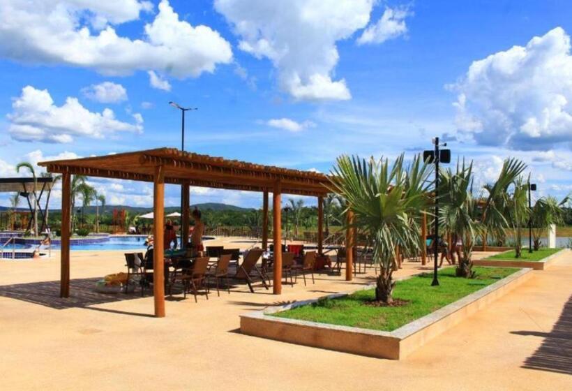 هتل Prive Praias Do Lago Eco Resort