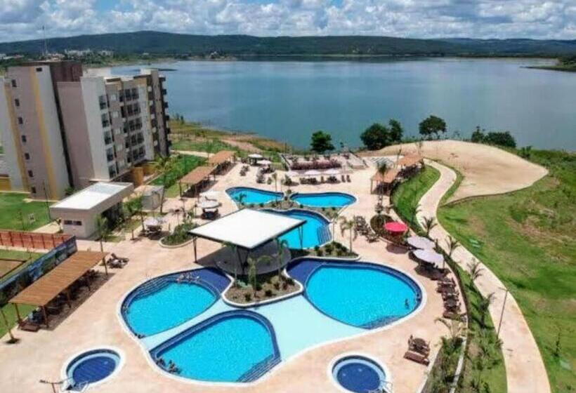 هتل Prive Praias Do Lago Eco Resort