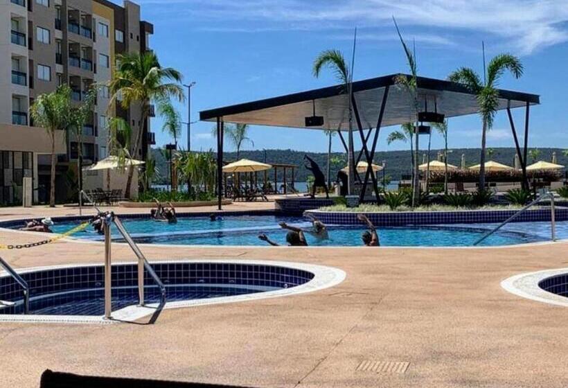 هتل Prive Praias Do Lago Eco Resort