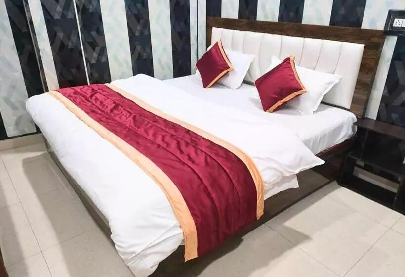 Hotelli White Stone, Gonda