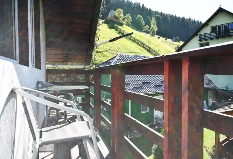 ペンション Casa ștefănuț