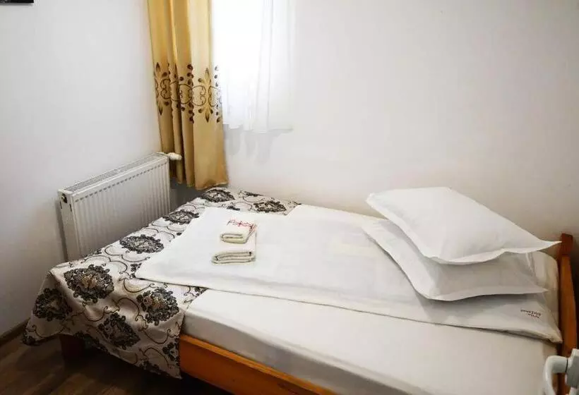 ペンション Casa ștefănuț