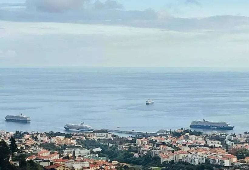 ペンション Cozy House