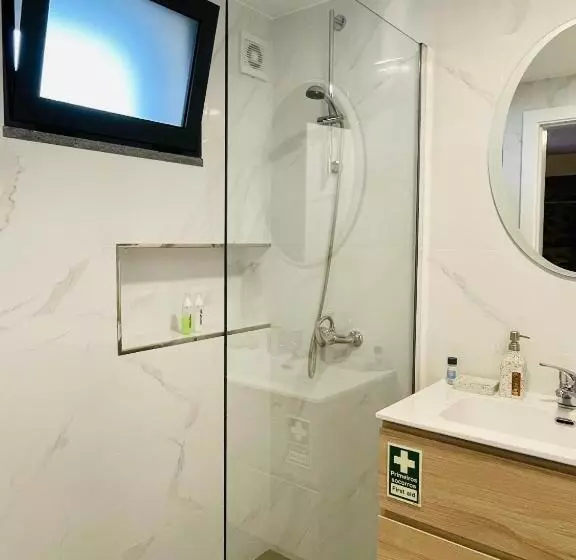 ペンション Cozy House