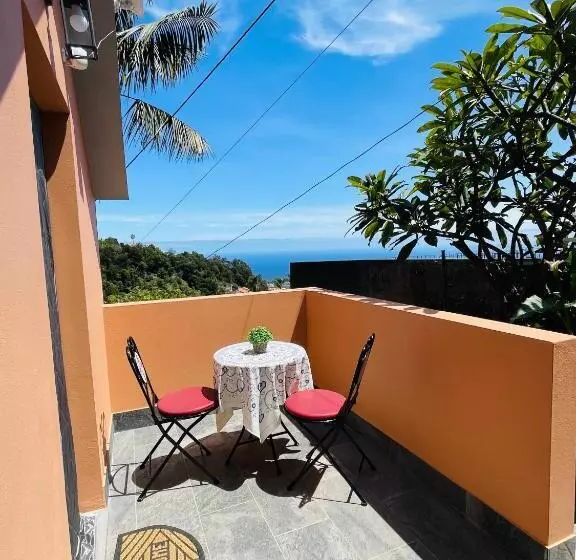 ペンション Cozy House