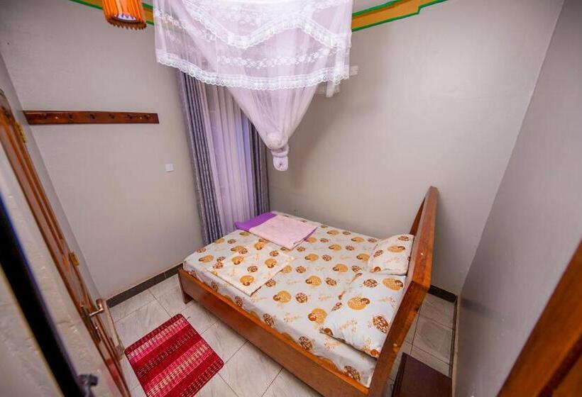 پانسیون De Guest Cave