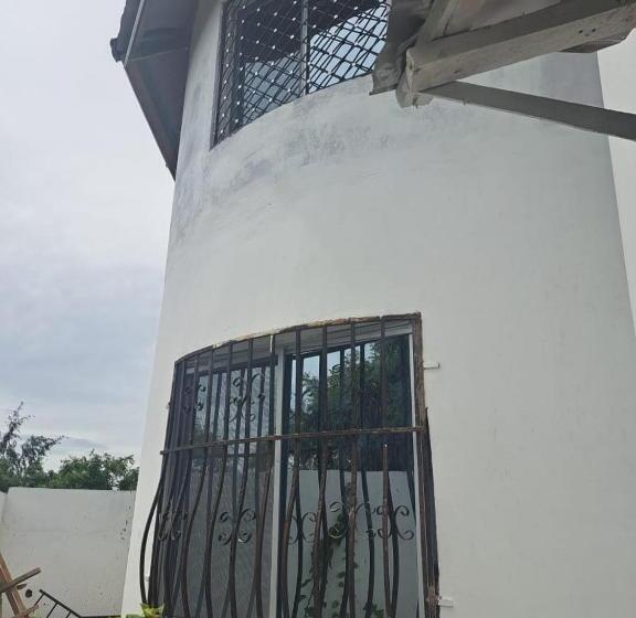 Пансион Diamond Sands Villa