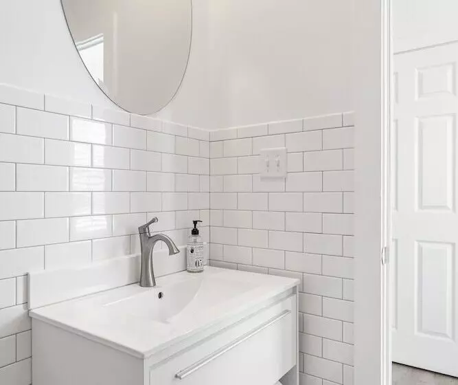 Majatalo Guest House Topsail