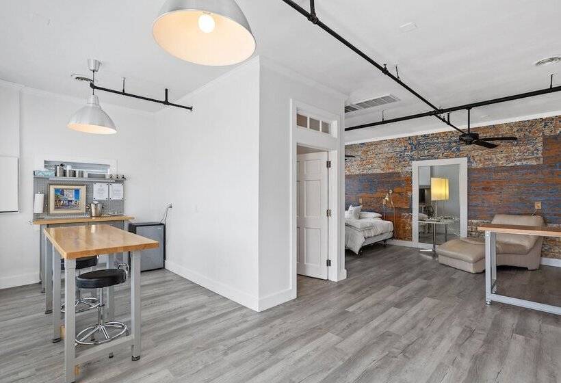 ペンション Guest House Topsail