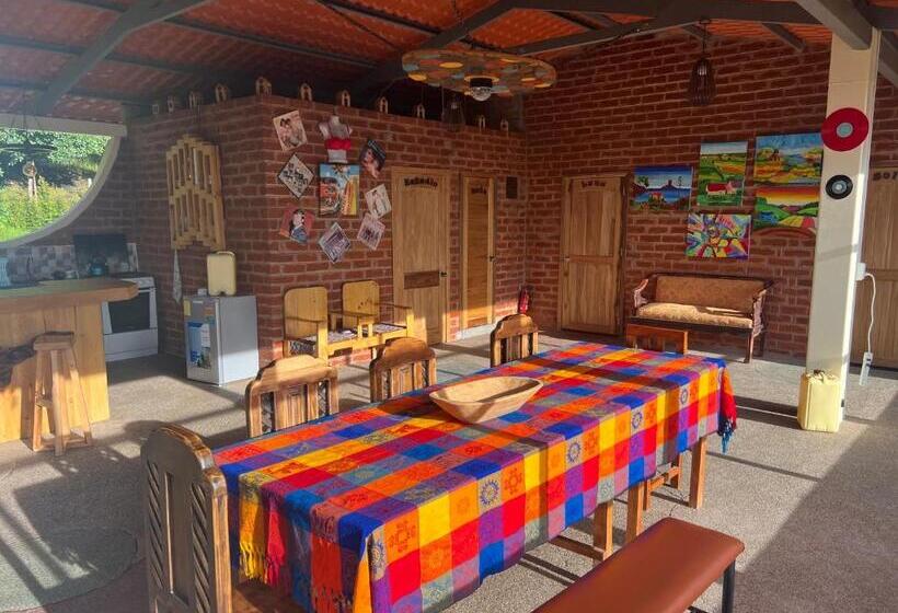 Pensionat Habitación Privada Con Terraza Panorámica, Cocina, Parqueadero