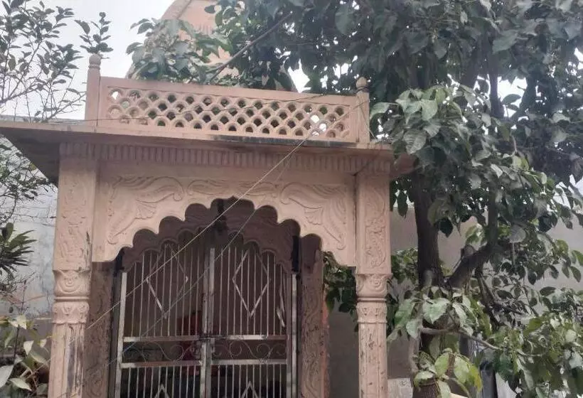 ペンション Maa Gayatri Dham
