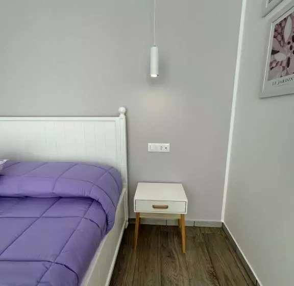 Majatalo Molo  93   Roomsandsea