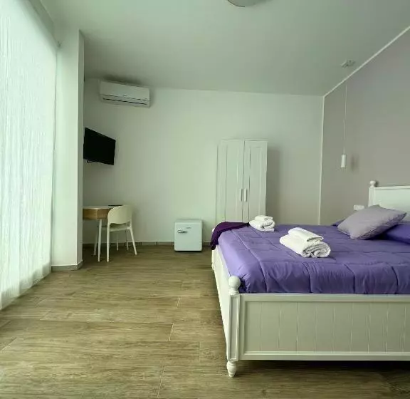 Majatalo Molo  93   Roomsandsea