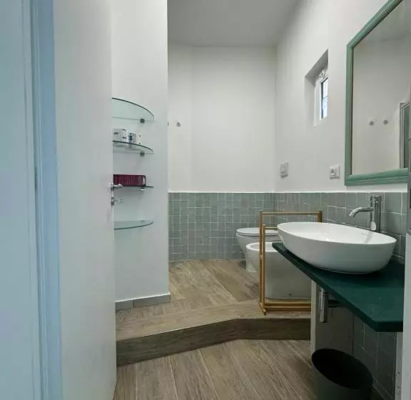 Majatalo Molo  93   Roomsandsea