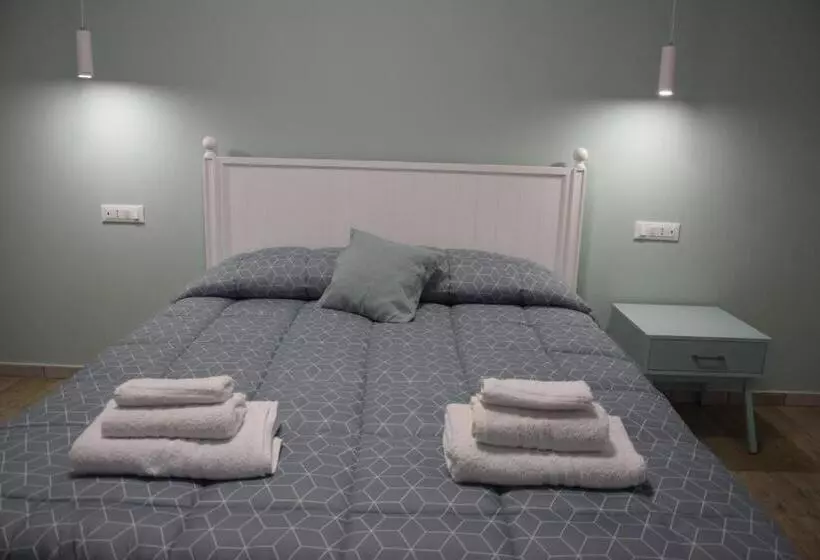 Majatalo Molo  93   Roomsandsea