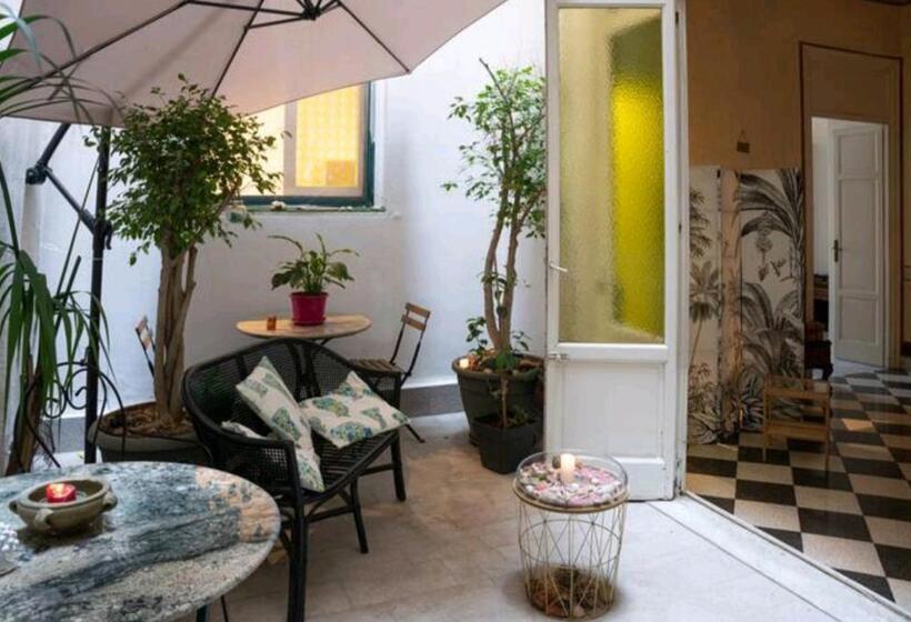 پانسیون Ohana