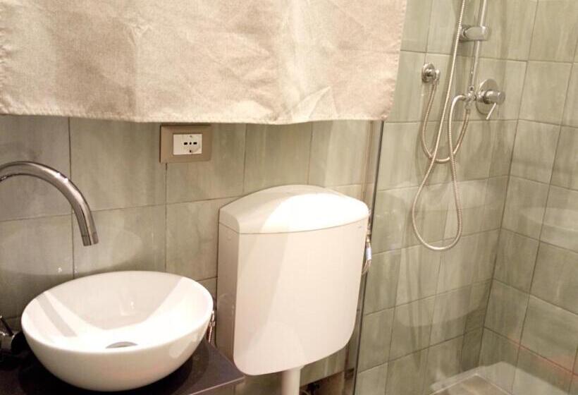 پانسیون Ohana