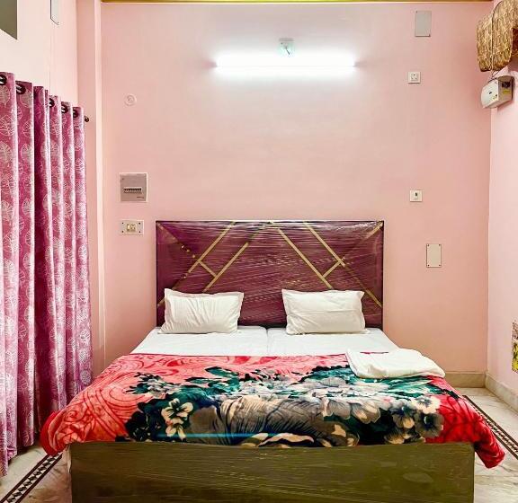 펜션 Trilok Residency Dashashwamedh Varanasi