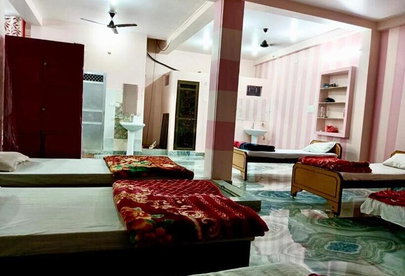 펜션 Trilok Residency Dashashwamedh Varanasi