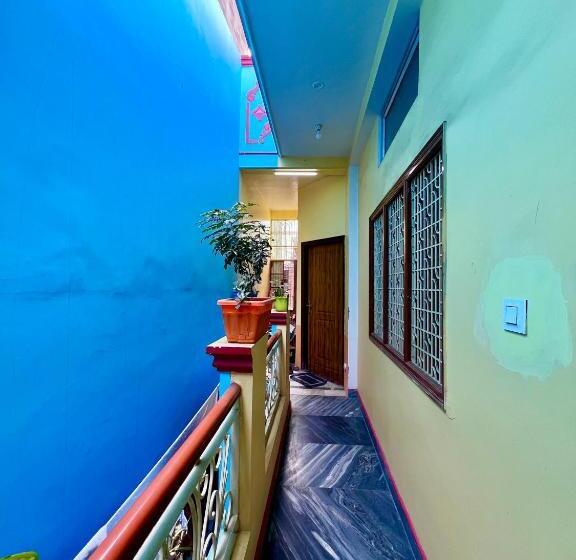 펜션 Trilok Residency Dashashwamedh Varanasi