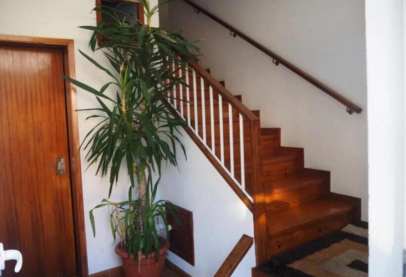 호스텔 Monte Carlo Restaurante E Alojamento Local