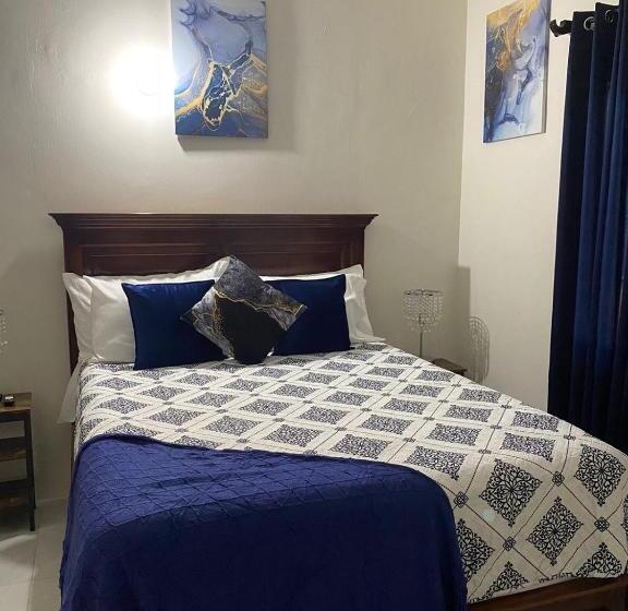 تختخواب و صبحانه Pru’s Paradise