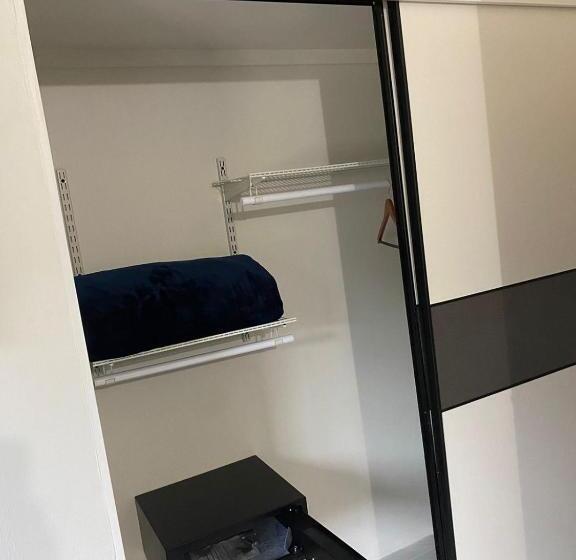 تختخواب و صبحانه Pru’s Paradise