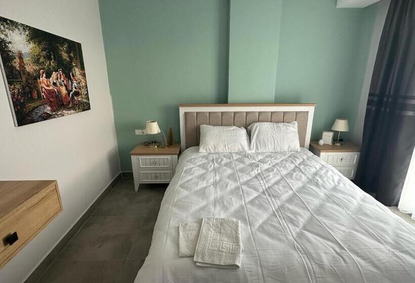 Gölhi̇sar Mavi̇ Konak Apart Otel