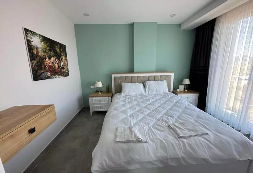 Gölhi̇sar Mavi̇ Konak Apart Otel