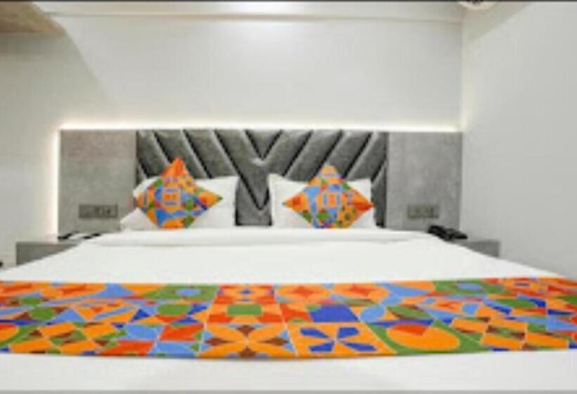 Отель Aahan , Vashi