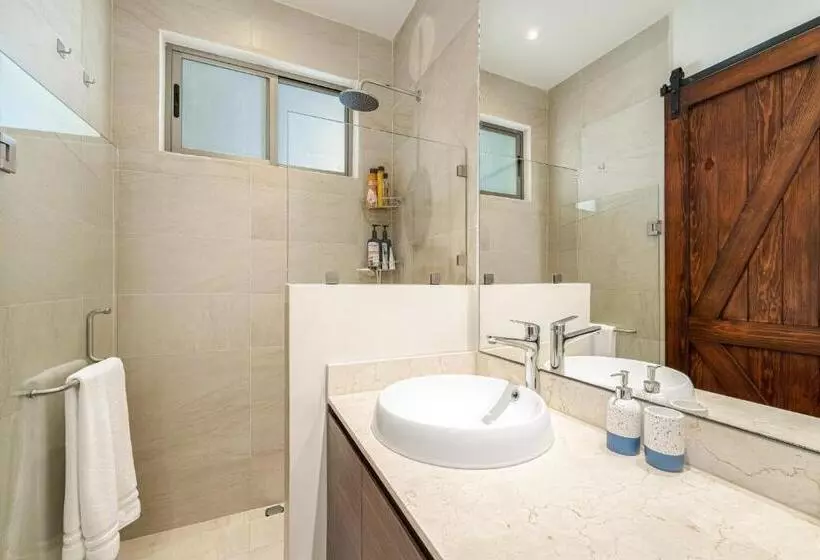 ホテル Beautiful Casita Vista Velas 8303
