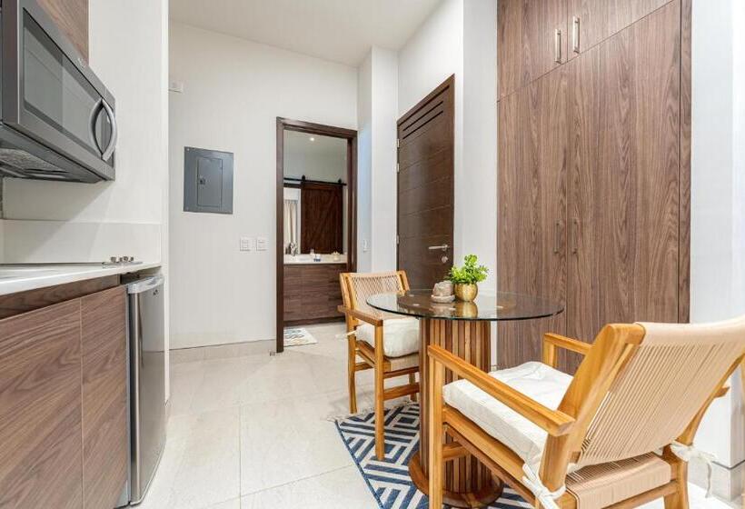 Отель Beautiful Casita Vista Velas 8303