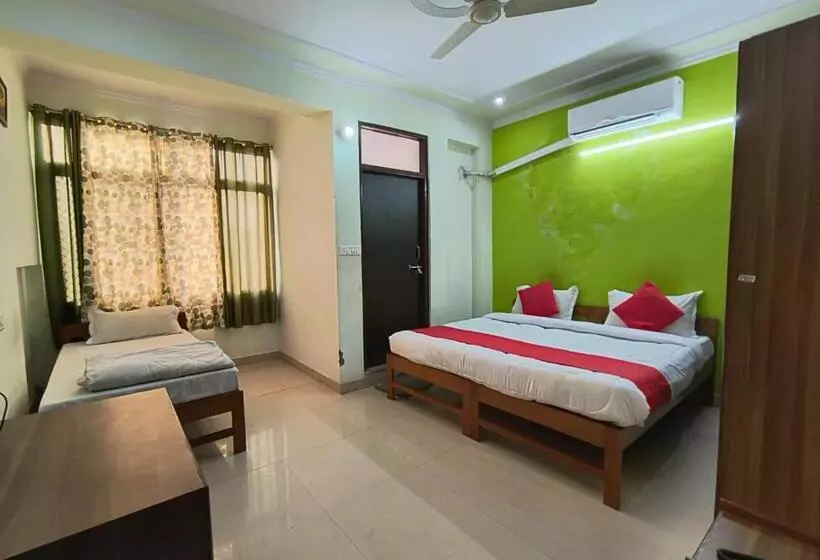 Hotelli Bullet Inn Jaipur