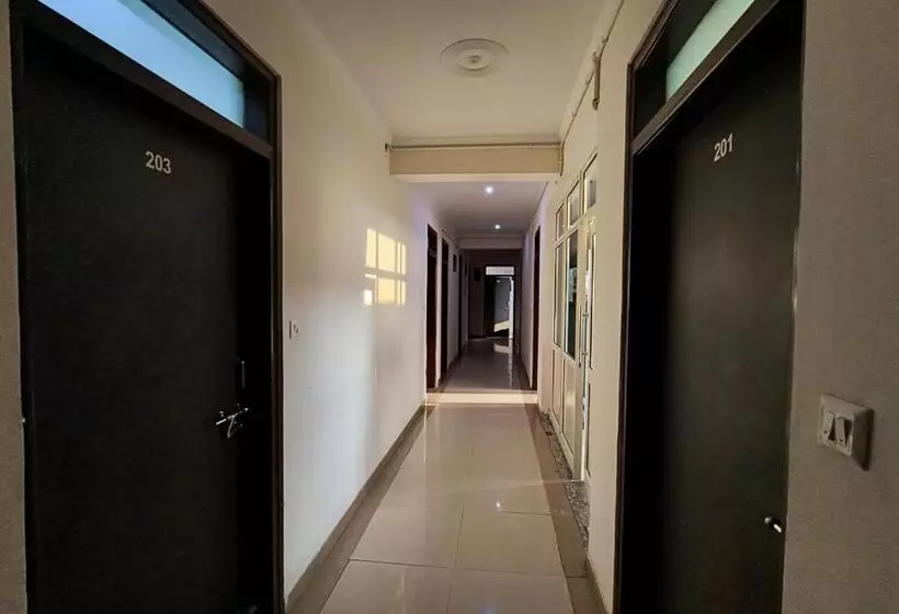Hotelli Bullet Inn Jaipur