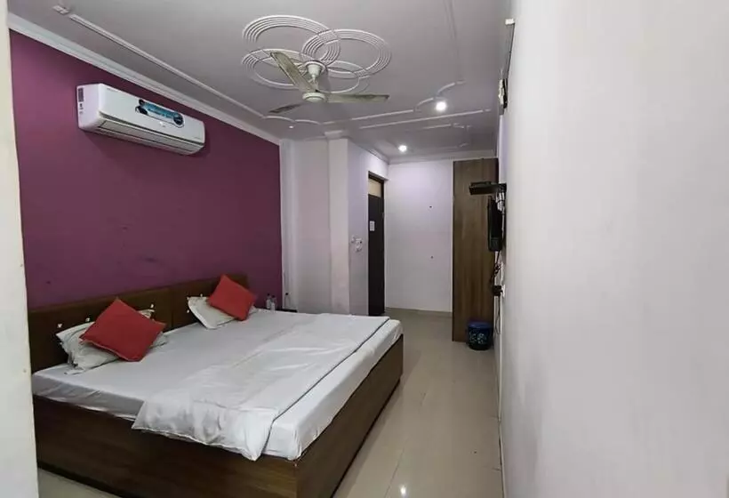 Hotelli Bullet Inn Jaipur