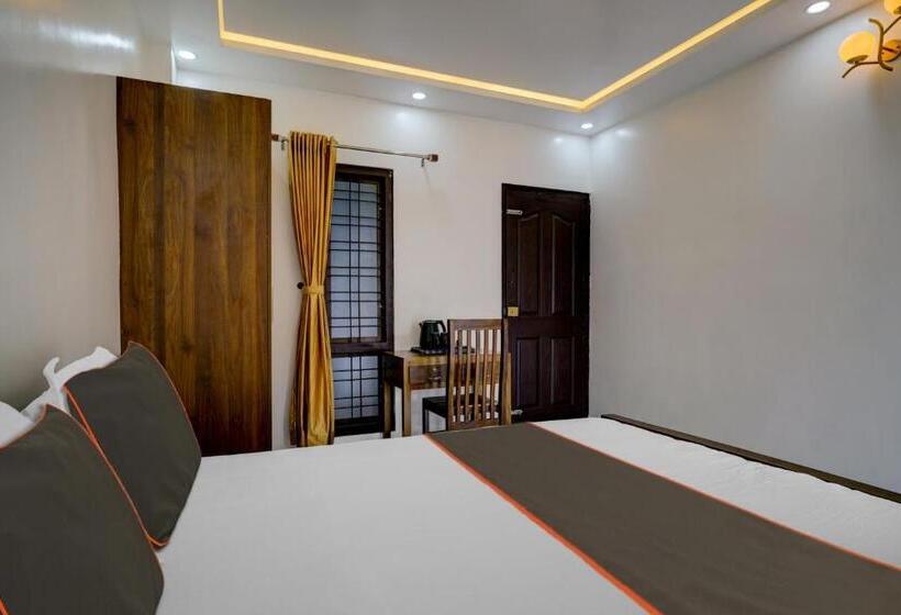 Hotel Collection O Dew Palace