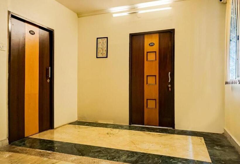 בית מלון כפרי Galaxy Residency Kalyani Nagar