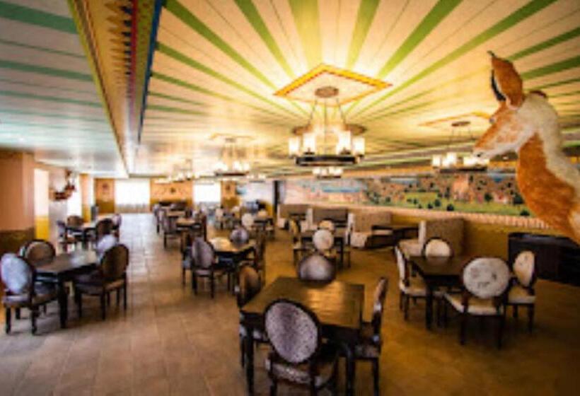 Hotel Laxminarayan Club & Resort Vadodara