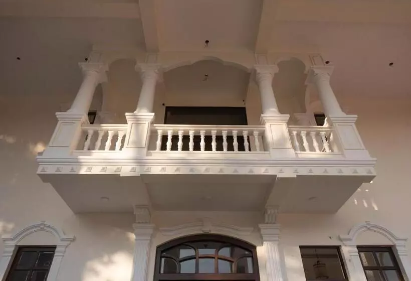 Hotelli Parivar Residency