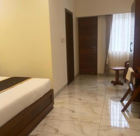 酒店 Parivar Residency