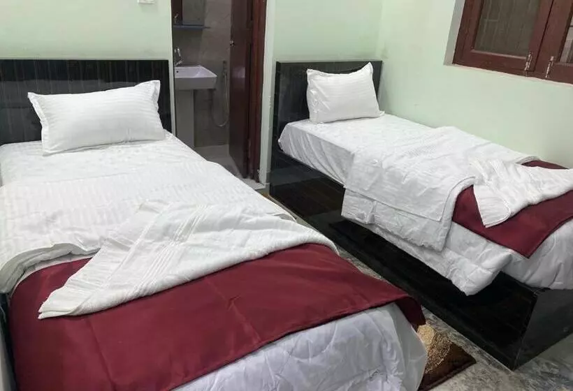 هتل Royalwood City Inn