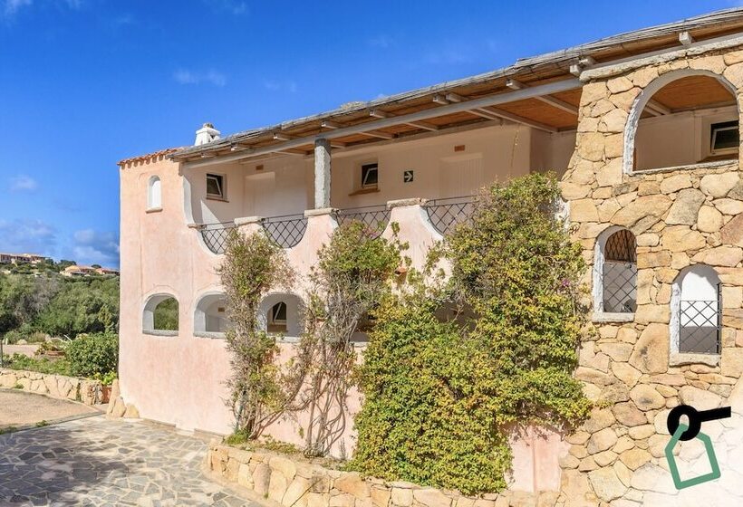 فندق Hotiday Room Collection   Porto Cervo