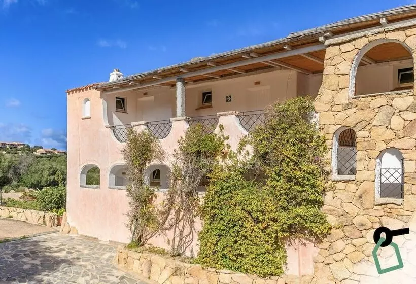 Hotelli Hotiday Room Collection   Porto Cervo