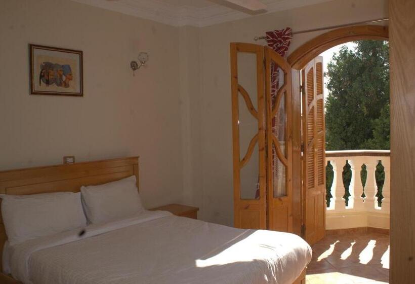 Morning Start Apartments