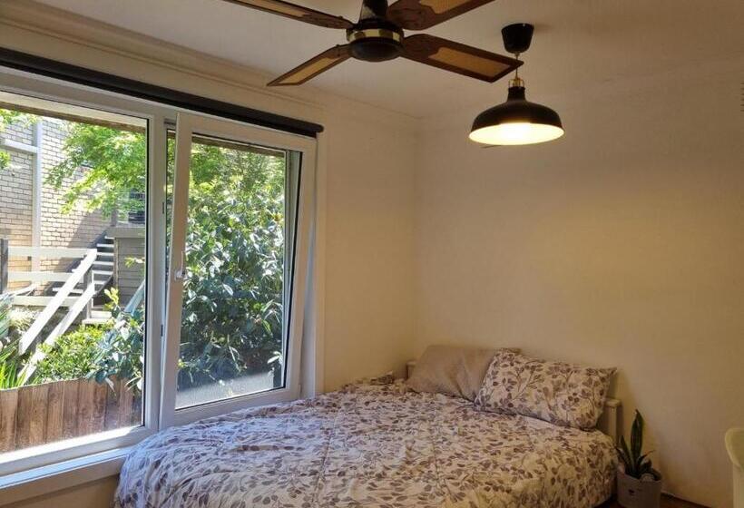 膳宿费 Beautiful Home In Greensborough