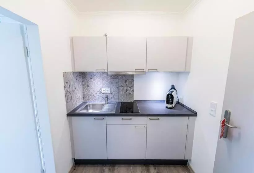 ペンション Hökis Zimmervermietung 10 Mit Küchenzeile