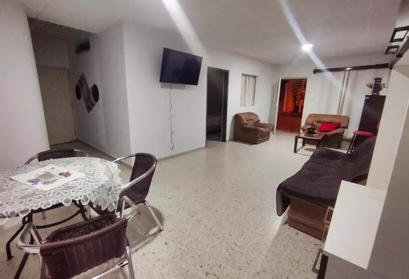 Majatalo Hostal, Casa Jaramillo