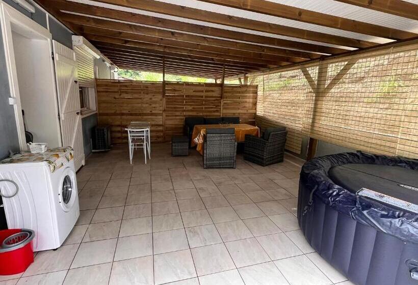 ペンション Studio Roselande