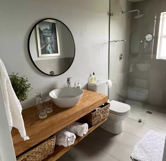 Majatalo The Lily Suite